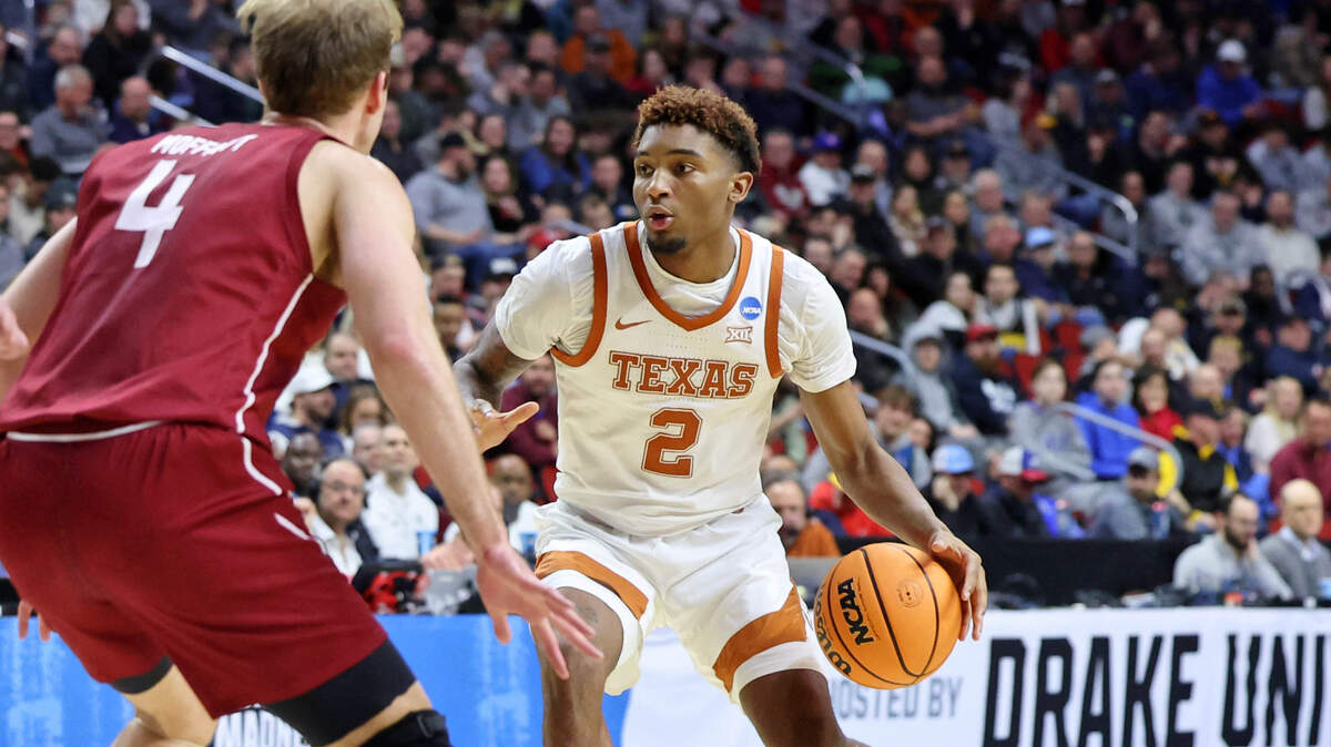 Combo guard Arterio Morris makes a move toward the basket during a game in the 2022-23 season, his freshman year at Texas.