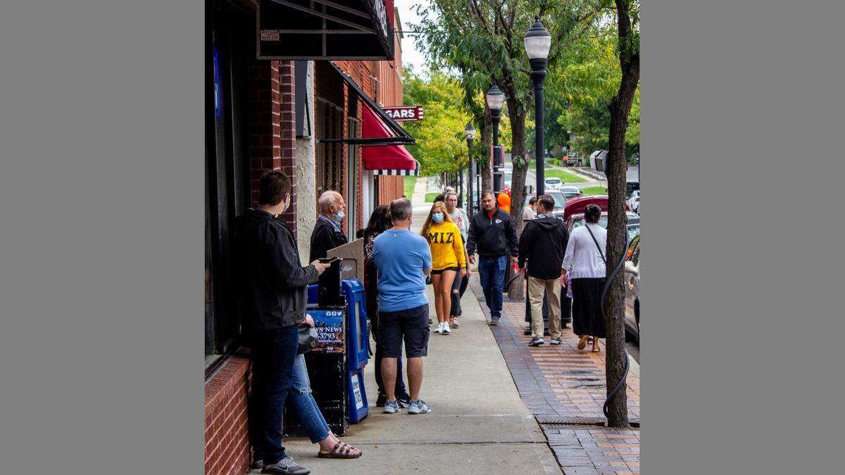 Many turned out to the annual Fall Open House in downtown Lee’s Summit.