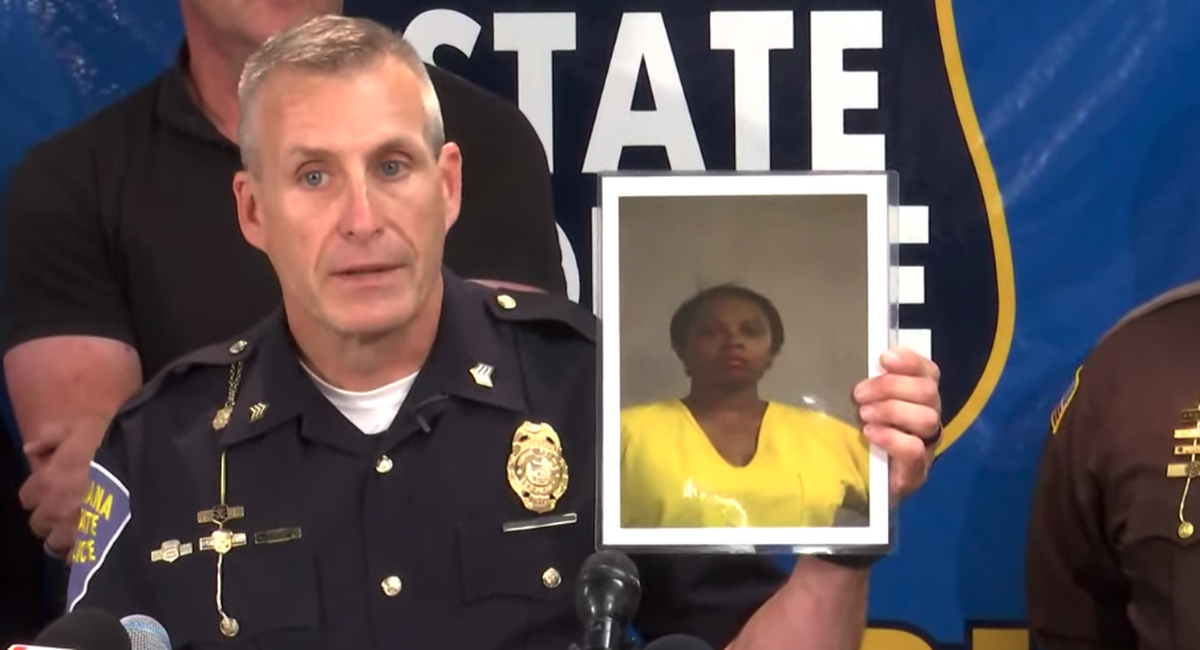 Police are searching for 37-year-old Dejaune Ludie Anderson, who is accused of killing 5-year-old Cairo Jordan/