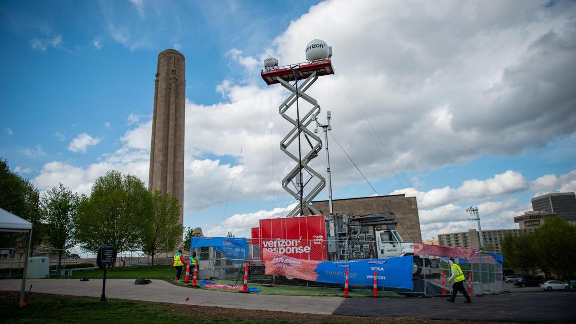 No umbrellas, chairs at NFL Draft Experience in KC. Here’s what is and isn’t allowed