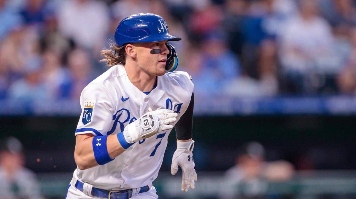 Kansas City Royals shortstop Bobby Witt Jr. (7) heads to first base after a hit against the Chicago White Sox at Kauffman Stadium on May 10, 2023.