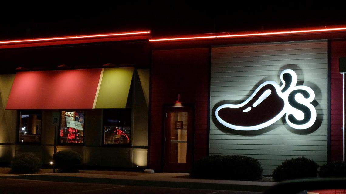 An Oklahoma fugitive was captured while drinking a beer at Chili’s Grill & Bar, officials say.