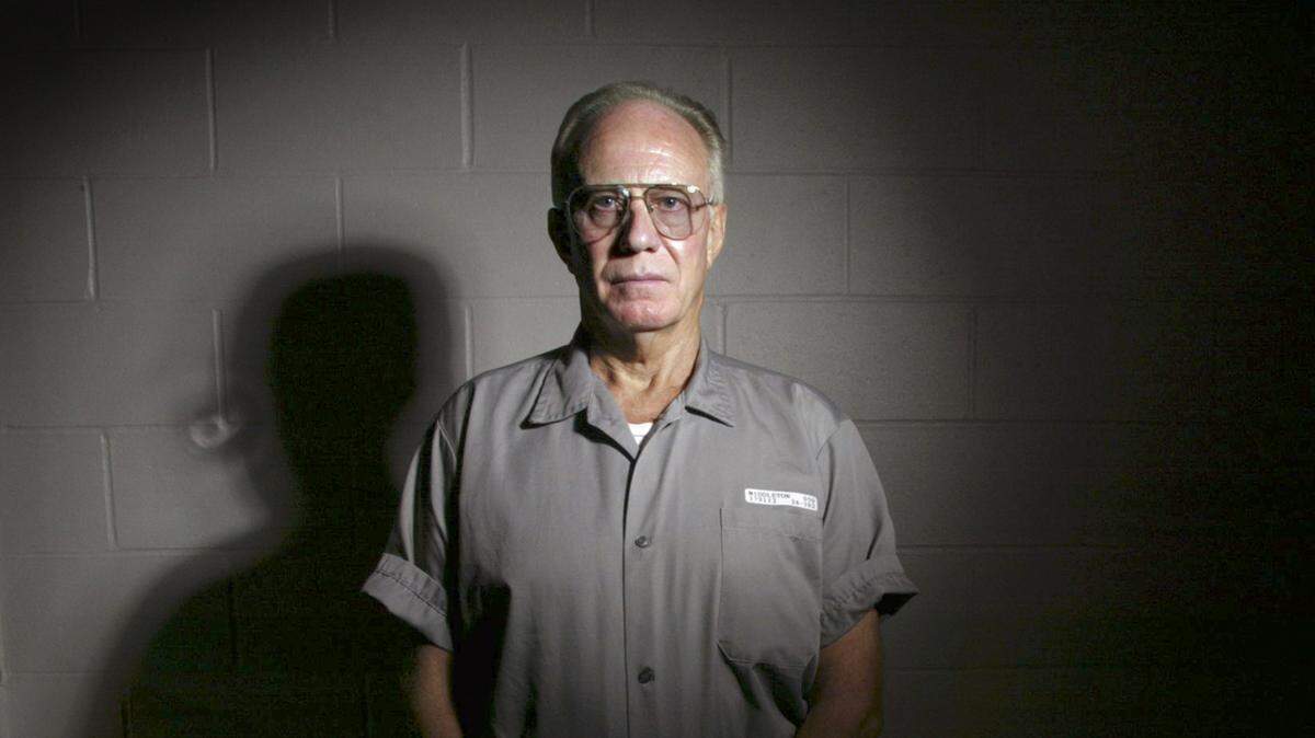 Prosecutor Melesa Johnson’s office is taking another look at the case of Ken Middleton, convicted in the 1990 death of his wife.