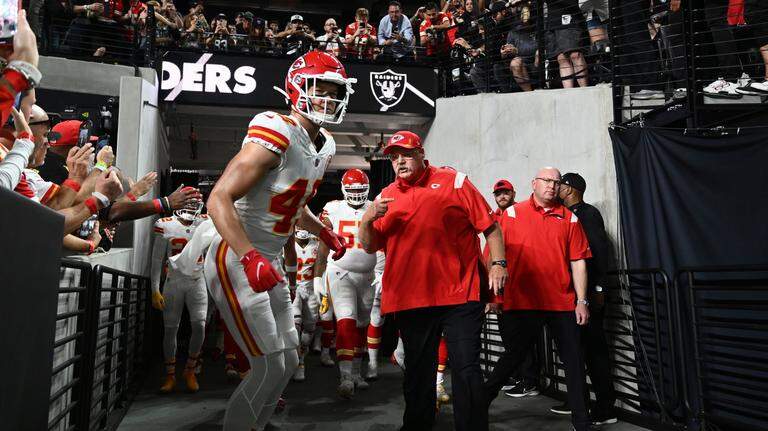 Mellinger Minutes: Are the KC Chiefs back? Plus, Creed’s fall and KU-Texas (lol)