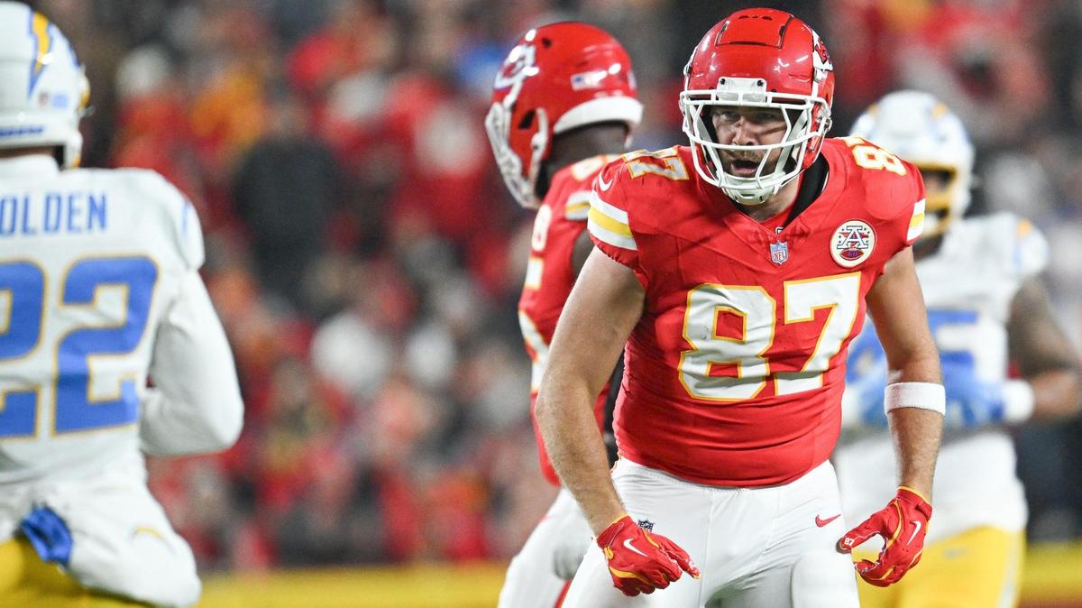 Kansas City Chiefs tight end Travis Kelce (87) was fired up after making a reception in the first quarter against the Los Angeles Chargers on Sunday, Dec. 8, 2024, at GEHA Field at Arrowhead Stadium.