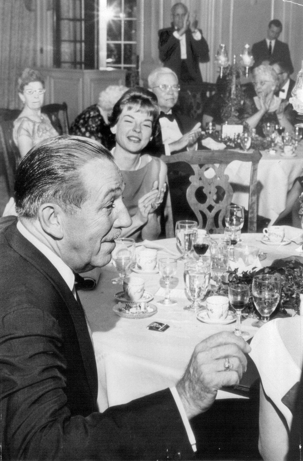Walt Disney was named a distinguished alumnus of the Kansas City Art Institute at a ceremony held at the Kansas City Country Club in 1963.