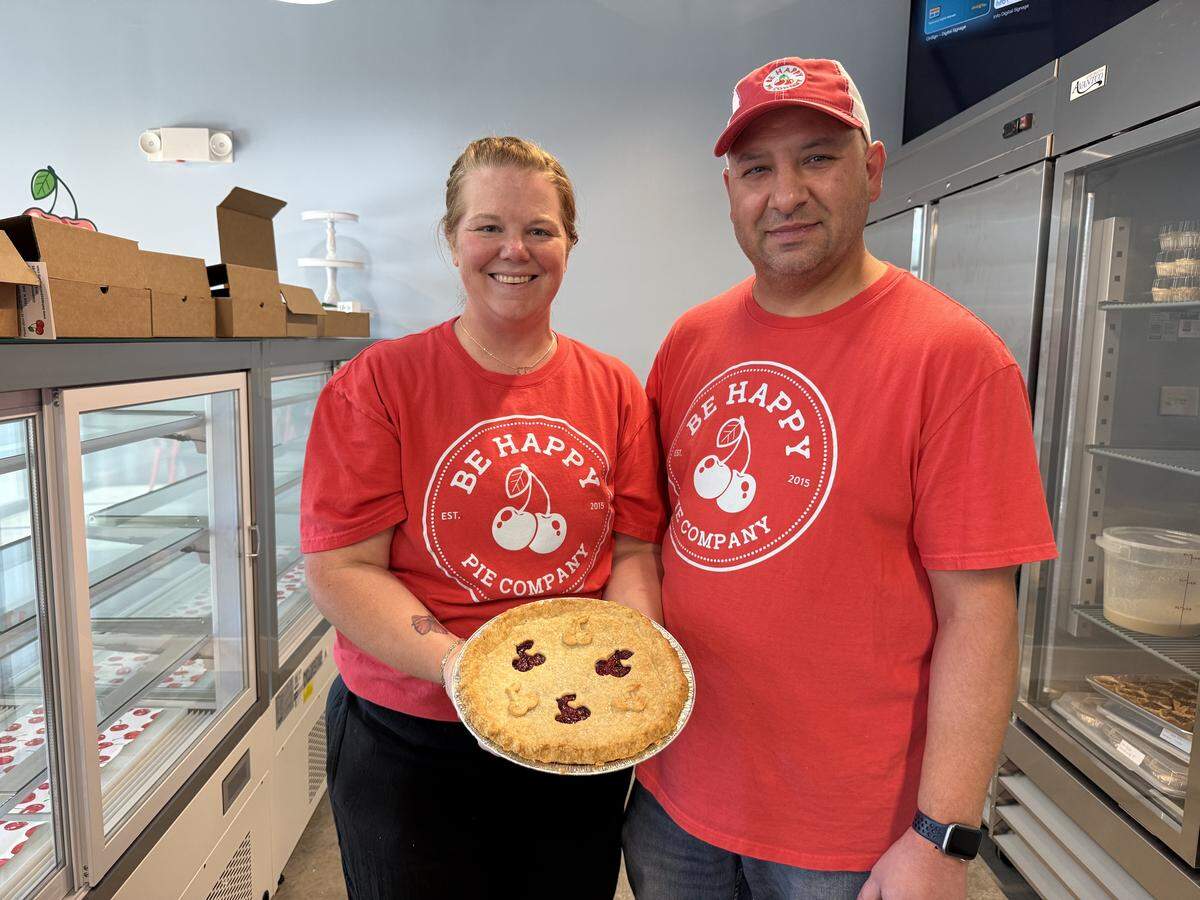 Angie and Chad Burns are opening a pie shop in Kansas City’s Northland.