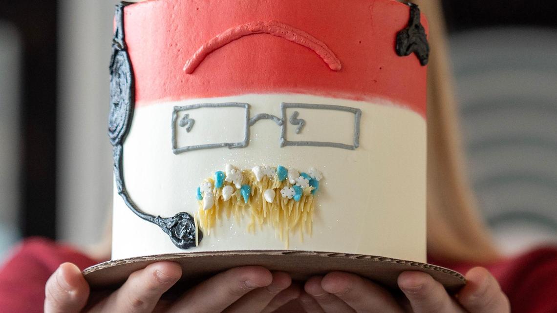 Andy Reid cookies, shirtless Kelce cakes & more: Get your Chiefs sweets for Super Bowl