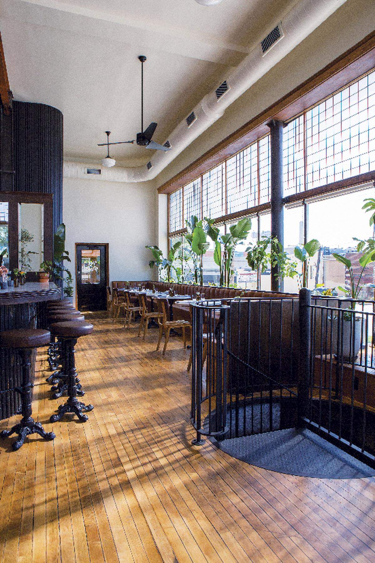 Fox and Pearl’s interior is filled with natural light during the day.