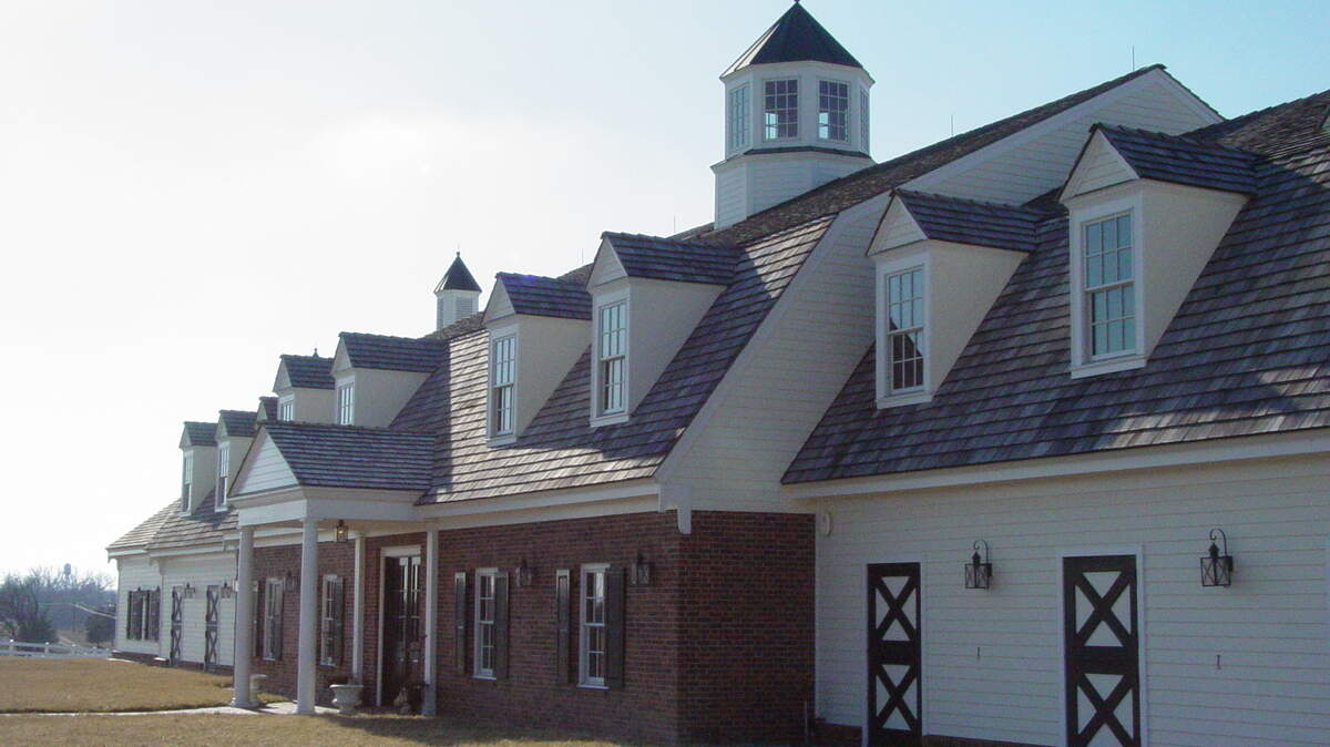 This equestrian barn is a ‘‘wow’ feature at Mildale Farm.