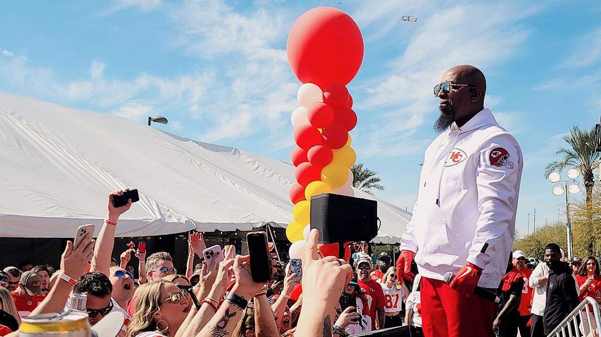 It wasn’t quite the same as at Arrowhead Stadium’s parking lot, but Tech N9ne got the crowd primed for victory.