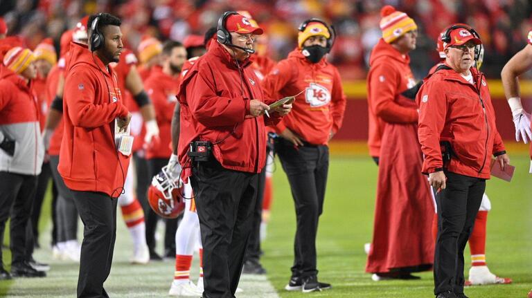 They beat the Giants, but KC Chiefs are still struggling. And here comes the hard part