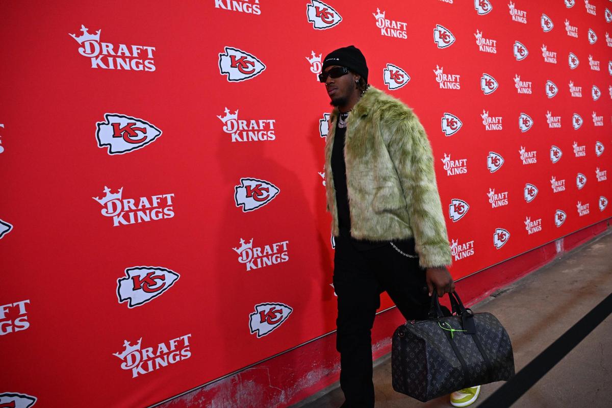 Wanya Morris rocked some serious faux fur.