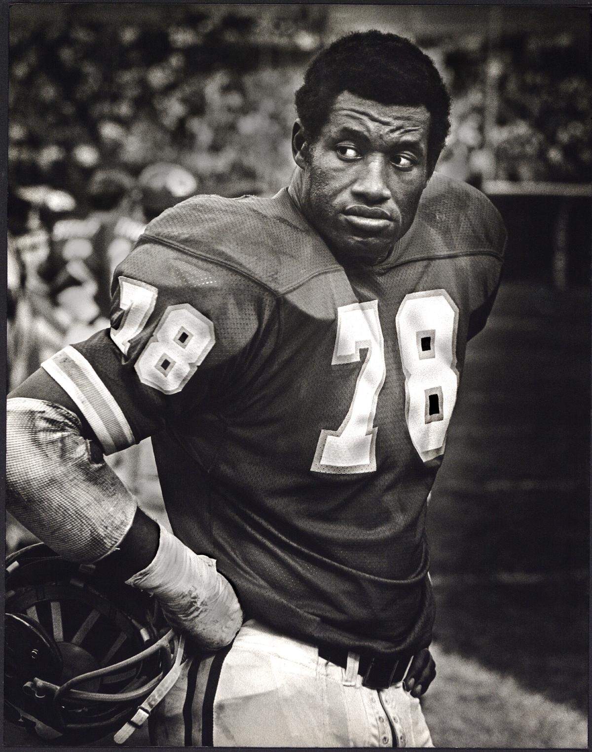 Kansas City Chiefs great Bobby Bell, who was inducted into the Pro Football Hall of Fame in 1983.