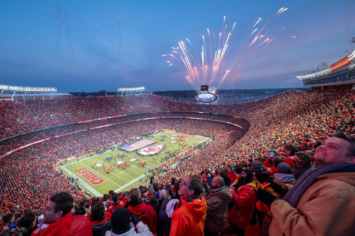 Fans cheer after the performance of the Star-Spangled Banner during the AFC Championship Game between the Kansas City Chiefs and the Buffalo Bills on Sunday, Jan. 26, 2025, at GEHA Field at Arrowhead Stadium.
