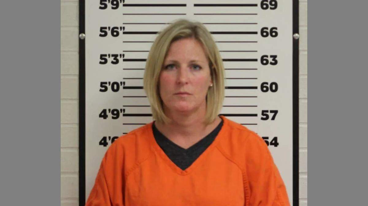 Elizabeth J. Giesler, 39