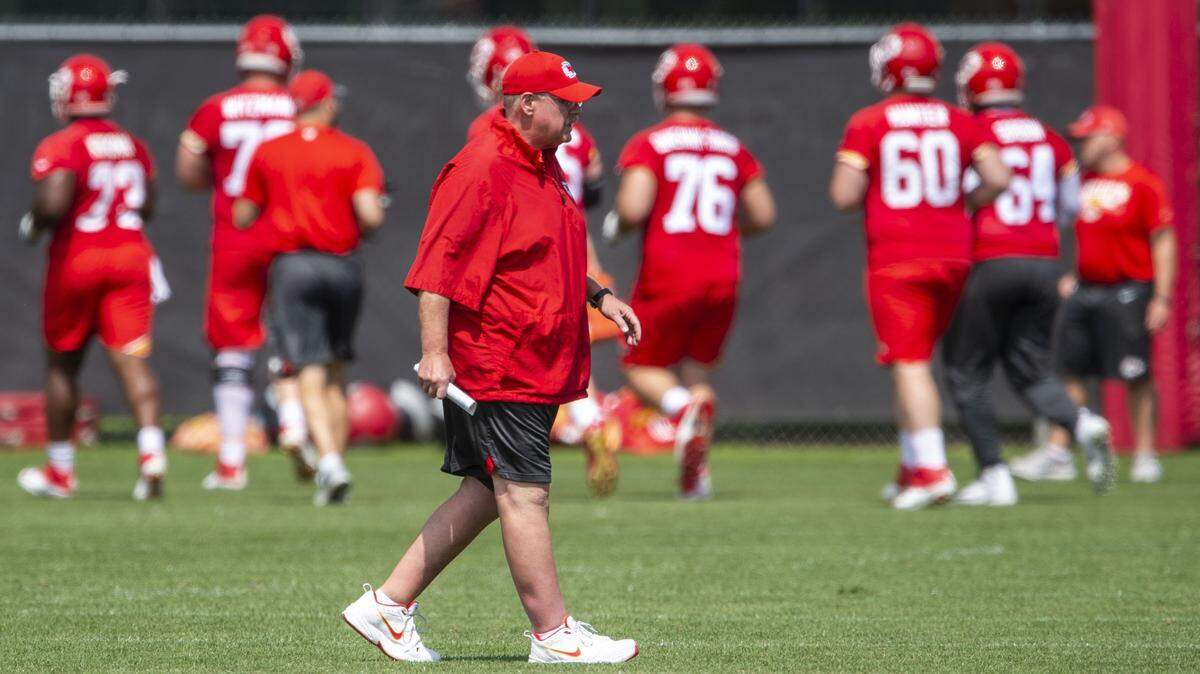 Chiefs coach Andy Reid presides over a recent workout at the team’s practice facility.