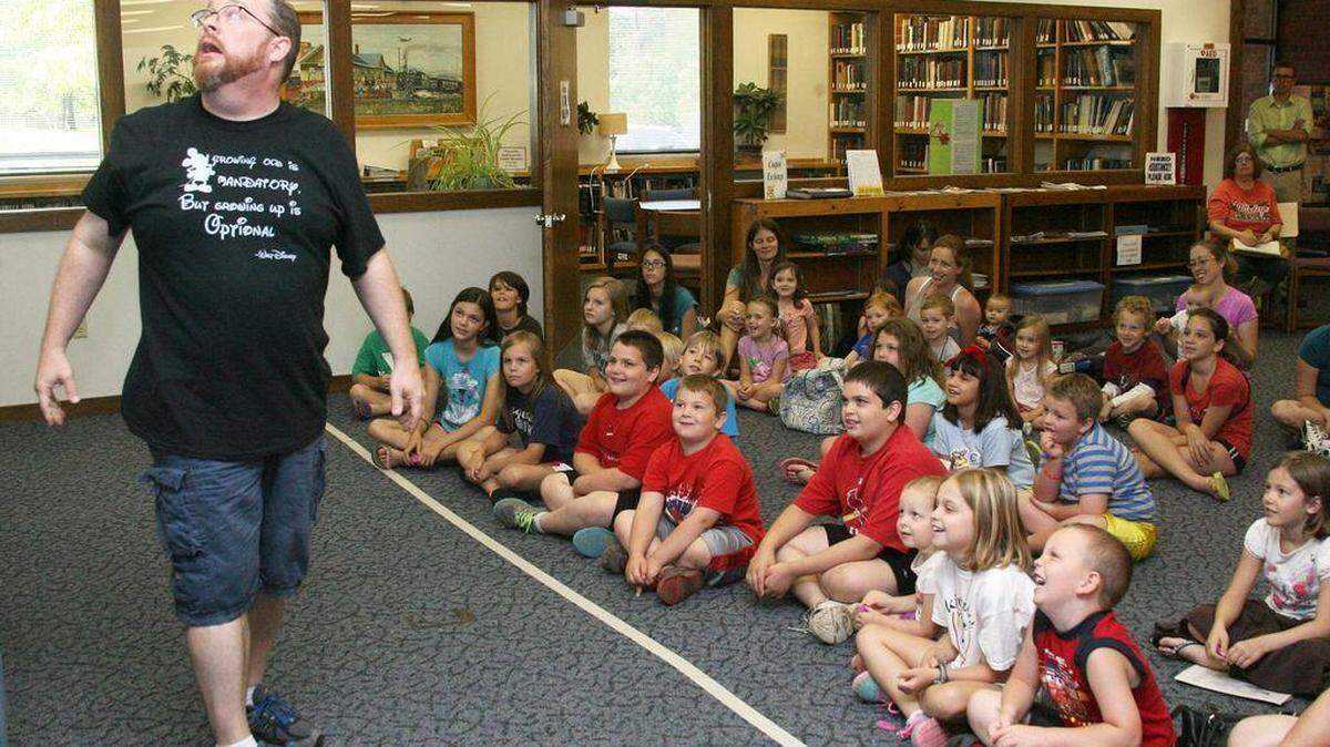 Will Stuck presents a pre-pandemic program at the Adair County Public Library in Kirksville.