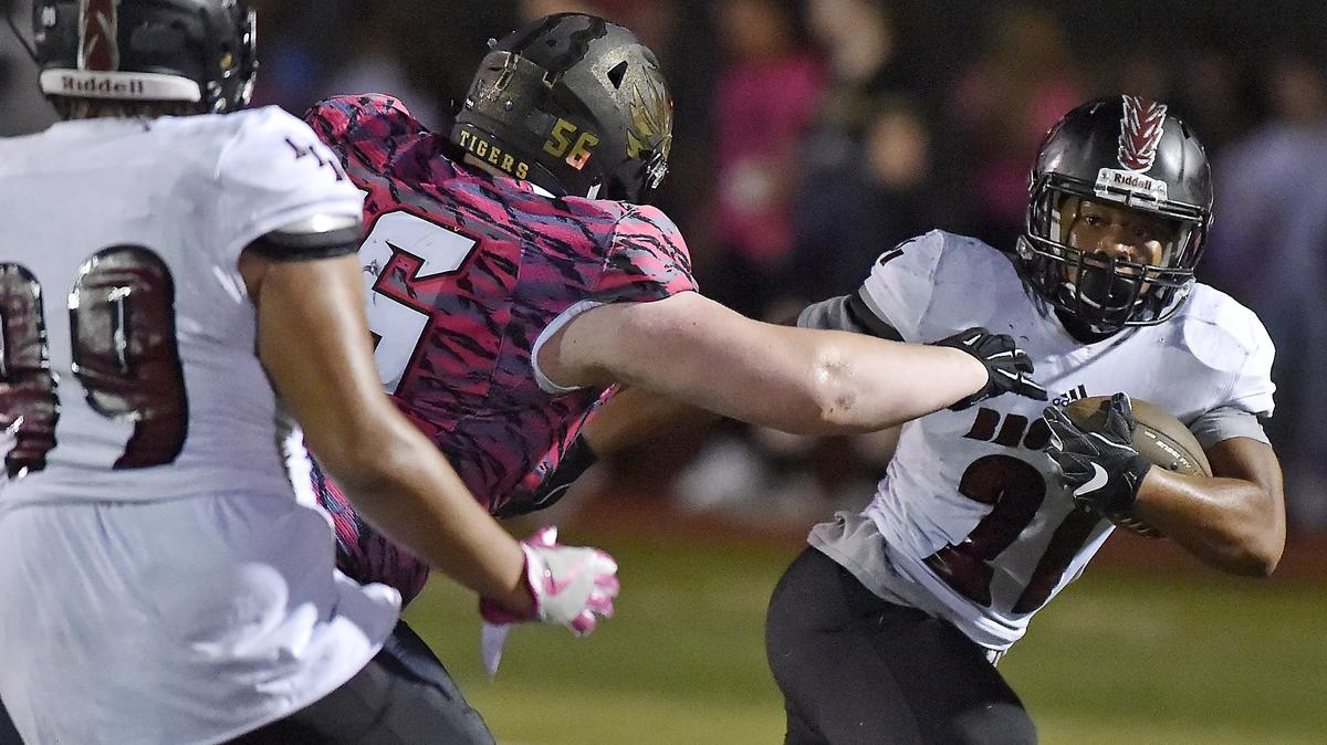 Lee’s Summit North’s Kienen Gaskin picked up big yardage after intercepting a Lee’s Summit pass earlier this season.