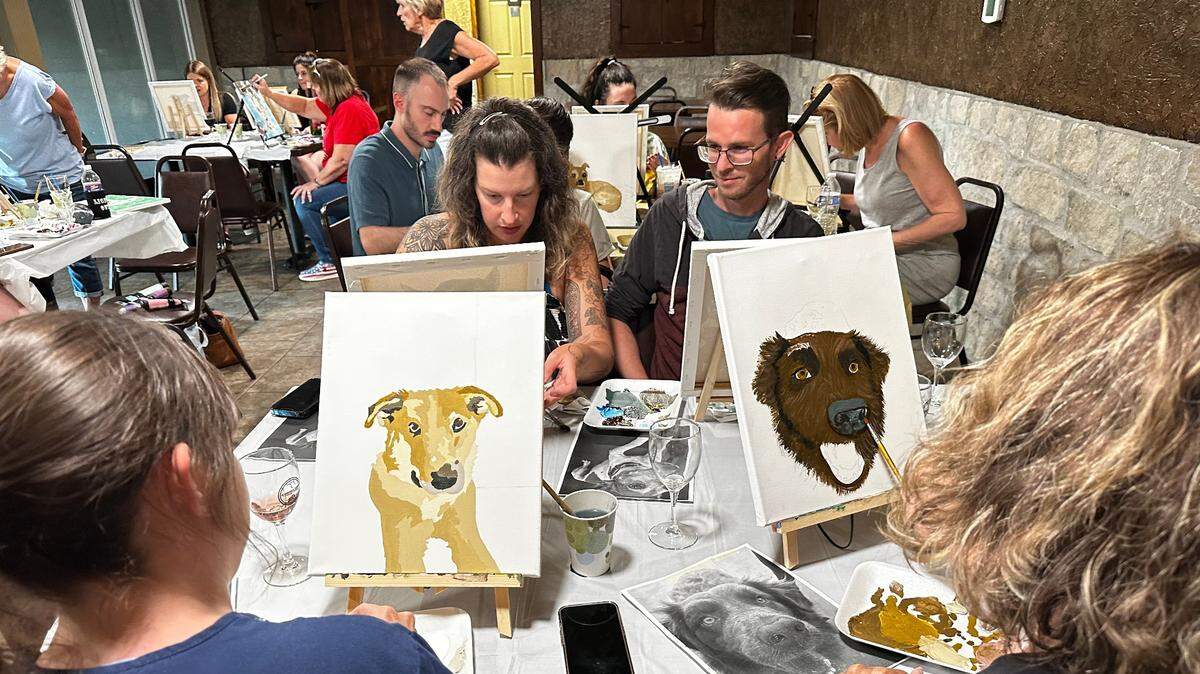 The Art School, a nonprofit located in downtown Lee’s Summit, offers a variety of art classes for adults and children. Summer camps are also offered.