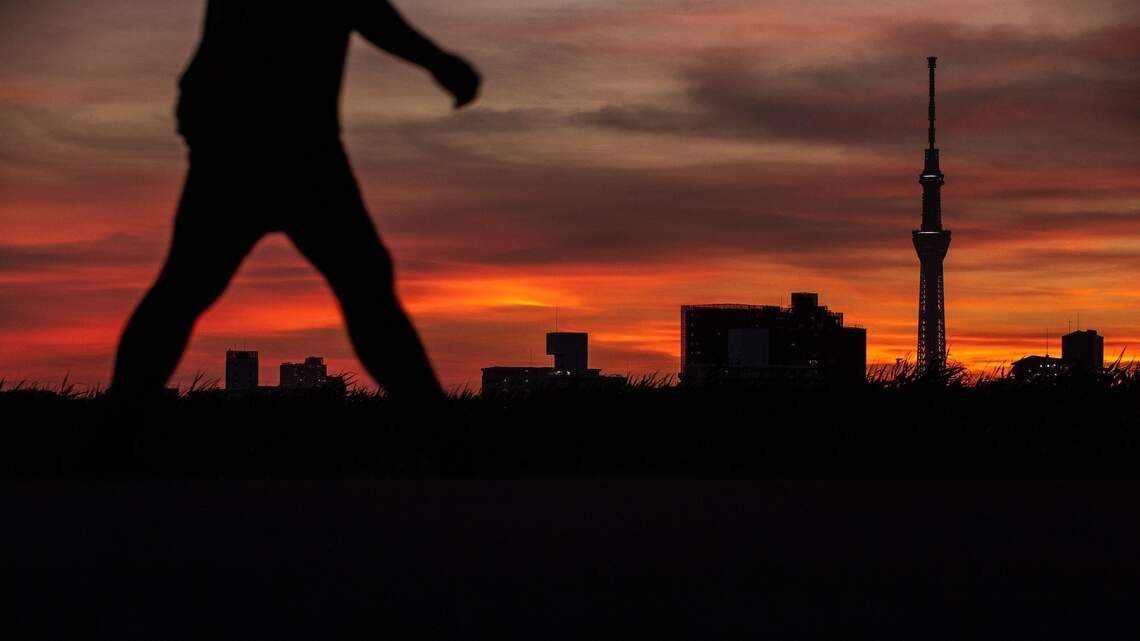 A Weekend Warrior Walking Routine of 8,000 Steps May Boost Longevity, Study Finds