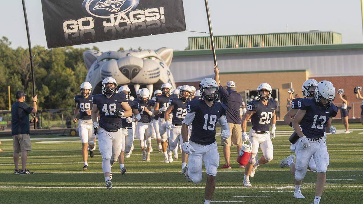 The Mill Valley Jaguars ran onto the Field on Friday, September 4, 2020, for their game against The Derby Panthers.