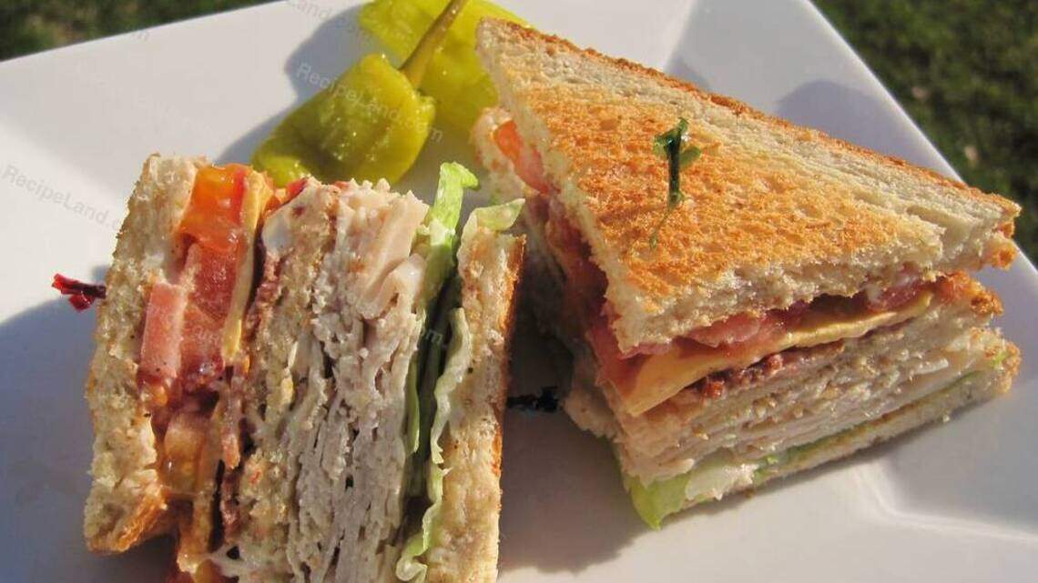 Baseball-themed deli opening in Johnson County with soup, pasta, chili, salads