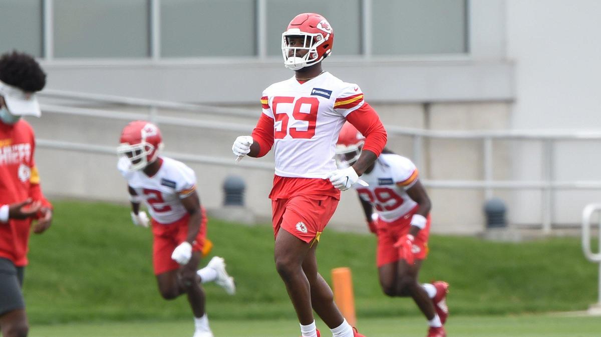 Chiefs rookie draft pick Joshua Kaindoh (59) warms up during the second day of a three-day rookie minicamp Saturday, May 15, at the Chiefs practice facility in Kansas City.