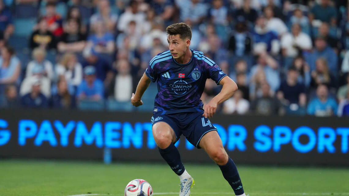 Sporting Kansas City’s frustrating defeat to Houston unraveled after a red card