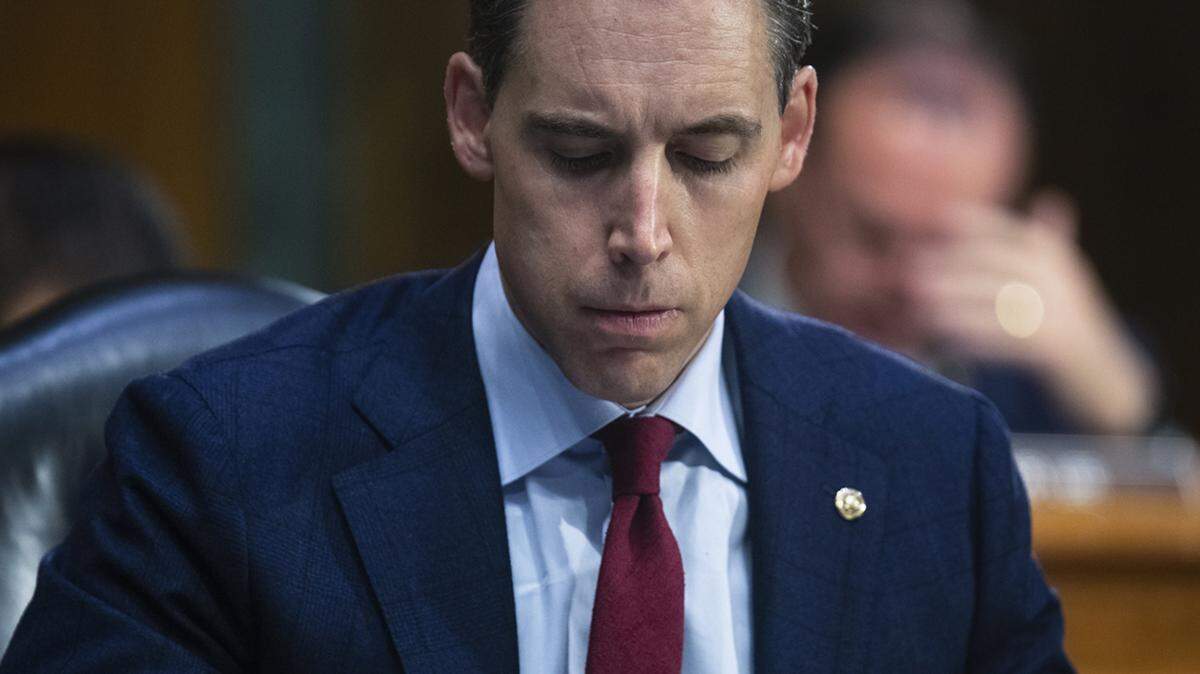 Missouri ’s junior senator parrots Russian talking points as a dictator illegally invades the sovereign nation of Ukraine.