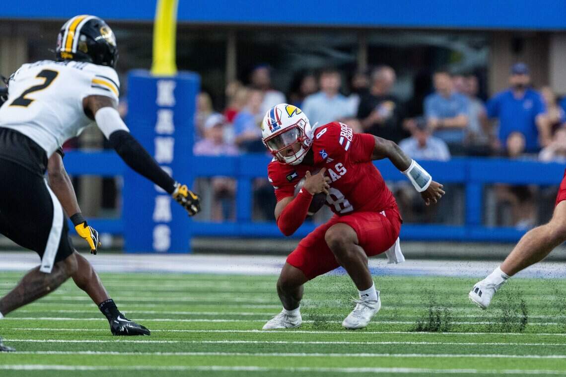 KU sophomore Marshall’s play at QB deemed ‘inconsistent,’ Coach Leipold says