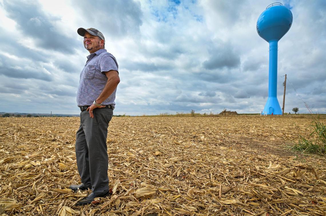 Timothy Rhodd, chairman of the Iowa Tribe of Kansas and Nebraska, started a regenerative agriculture program on the Native American reservation near White Cloud, Kansas. As part the program, the tribe began using the Haney soil test in 2015 and has seen improvements in the health of the soil and a reduction in chemical usage in their farming practices. The tribe operates with a no-till practice in their fields.