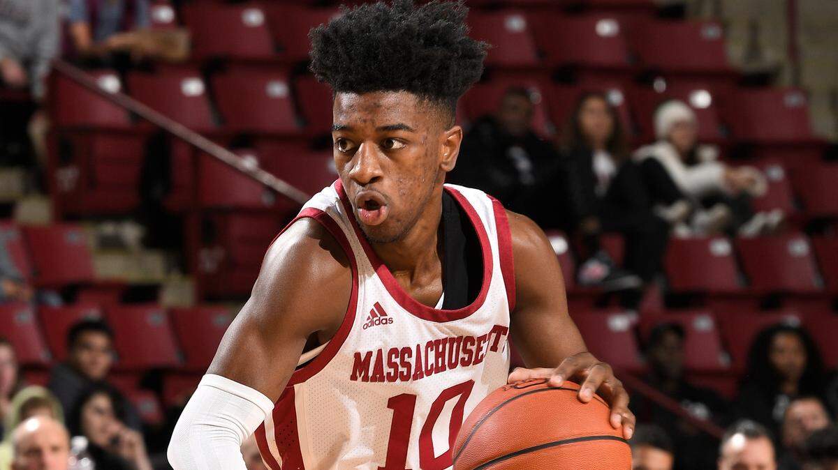Well-traveled and highly touted hoops prospect Sean East is heading to Columbia to play for first-year MU coach Dennis Gates.