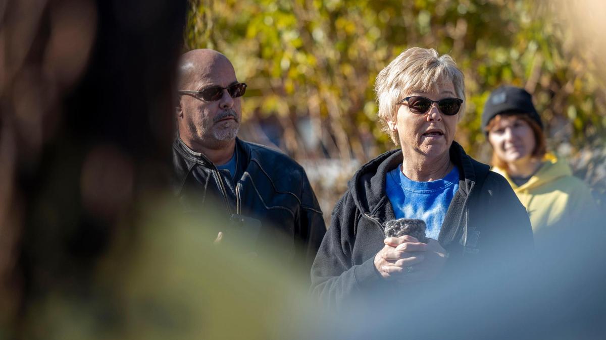 Donna Groves, mother of Darryl Gilland, speaks at a KC Tenants mega canvass, an event to recruit members into the citywide tenant union. This month, the canvass honored Gilland, who was killed in late October after requesting the heat in his home be fixed.