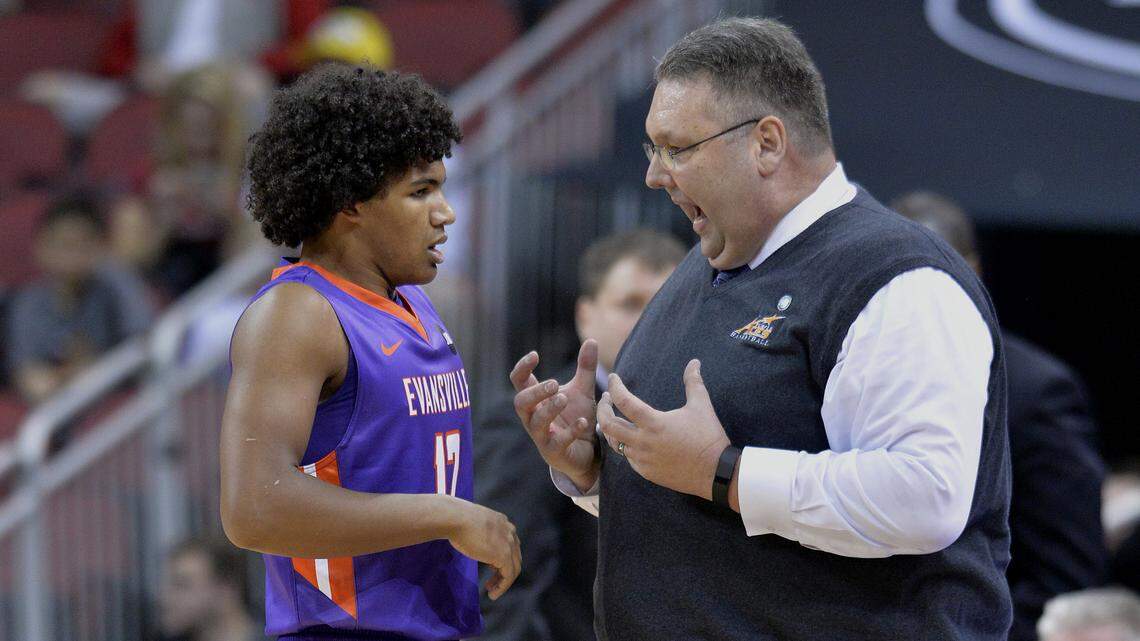 Missouri transfer Dru Smith played for Marty Simmons (right) at Evansville, as did MU assistant coach Chris Hollender.