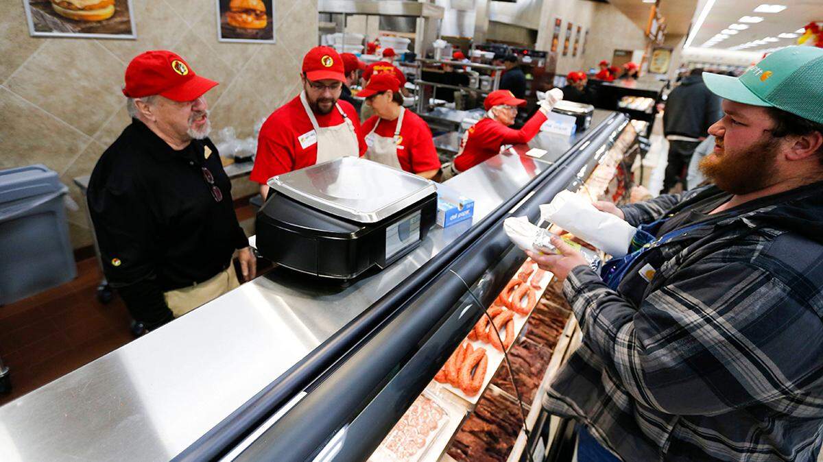 Here’s how you can tell the USDA to update the Packers and Stockyards Act and increase competition in the meatpacking industry.