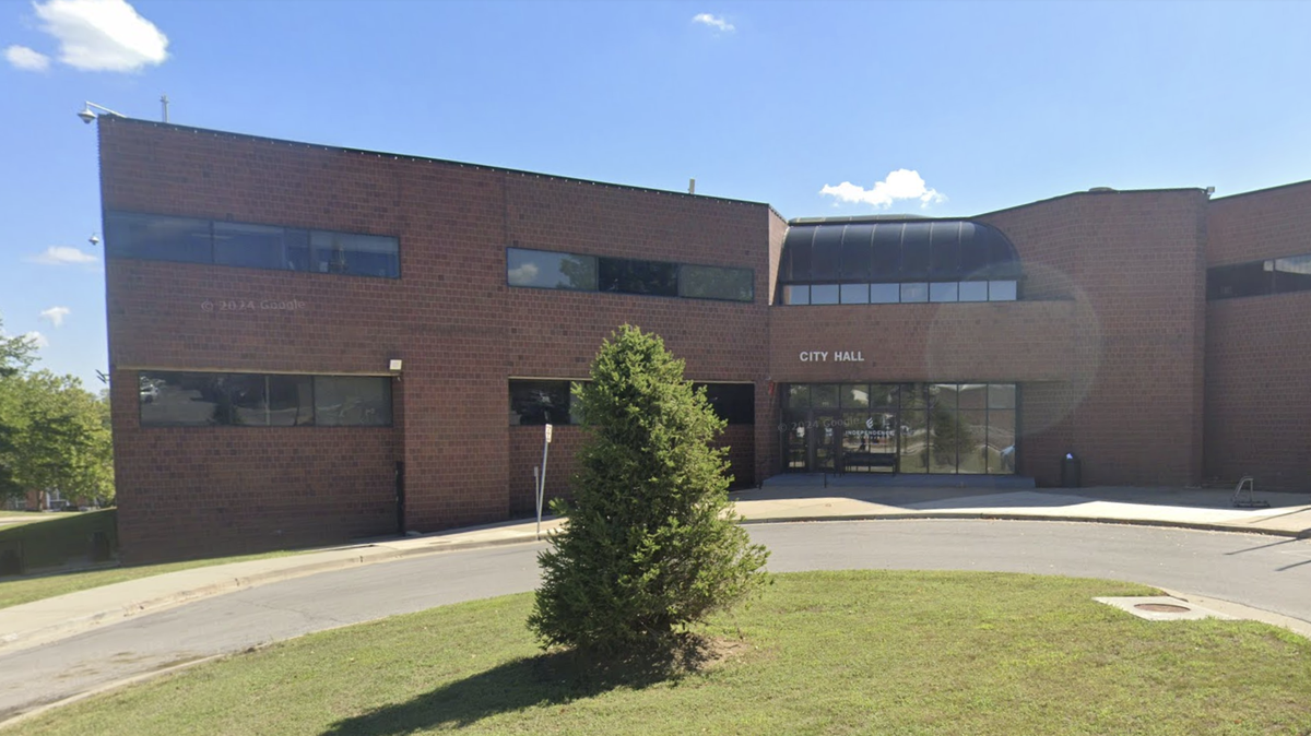 The city hall building in Independence, Missouri, located at 111 E. Maple Ave, as captured by Google Earth in September 2024.