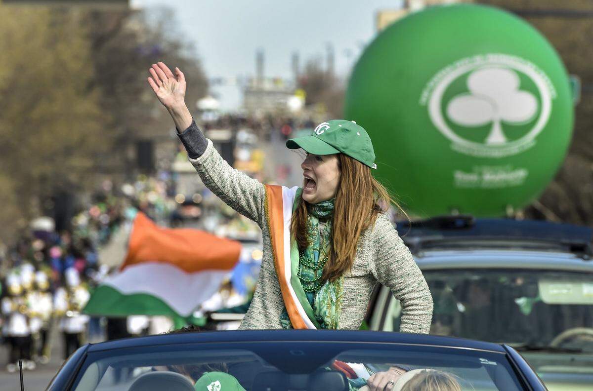 Gillian Flynn was grand marshal of Kansas City’s St. Patrick’s Day Parade in 2015. Later that year, she flipped the switch for the Plaza holiday lights.
