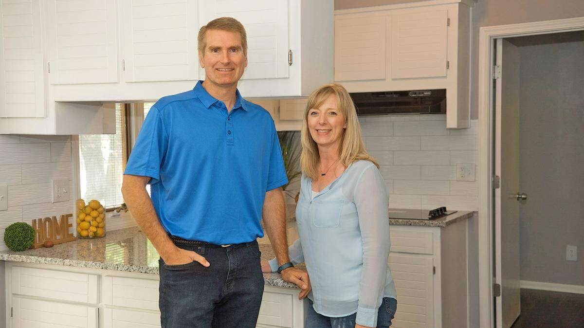 When it comes to buying and selling homes, husband and wife team Jon and Stacy Bichelmeyer with Archway Homes can buy your property in as little as three days or the date of your choice.