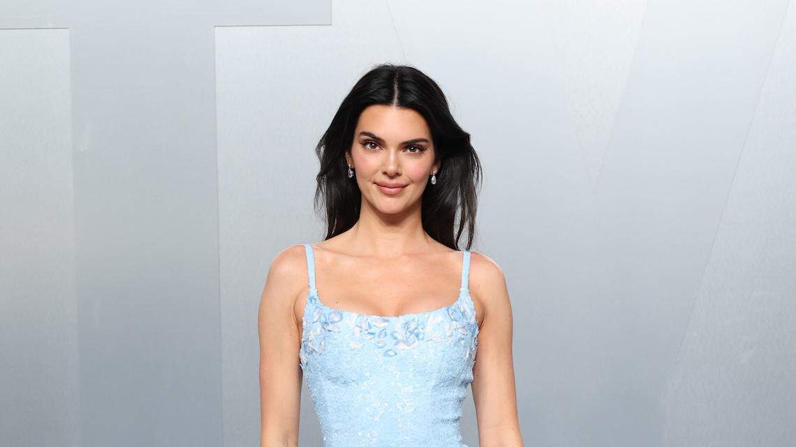 Do Weighted Blankets Help Anxiety? Everything to Know About the Calming Tool Kendall Jenner Uses
