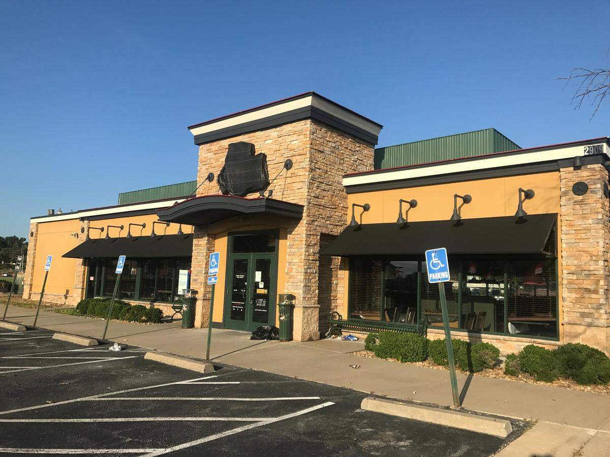 IHOP will open in a former Ruby Tuesday in North Kansas City.