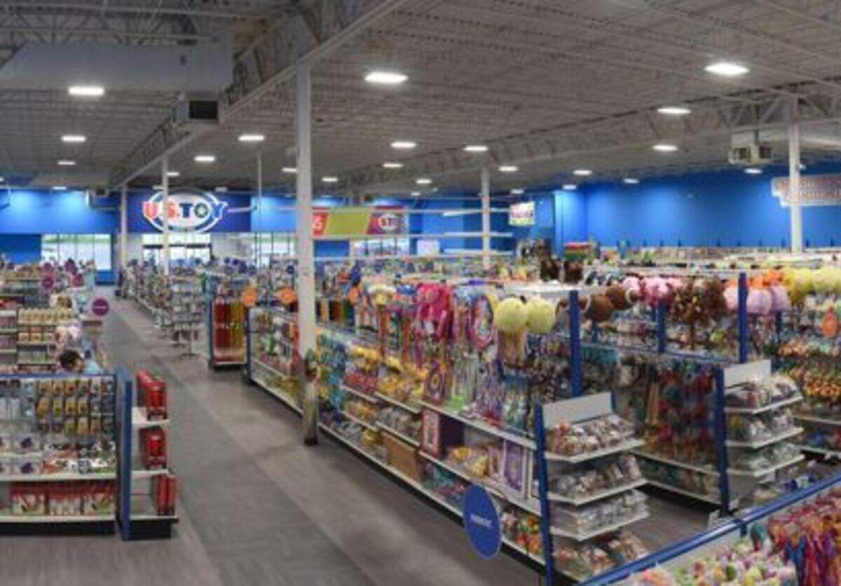 U.S. Toy Co. will be closing in Overland Crossing, at 12070 Metcalf Ave., Overland Park.