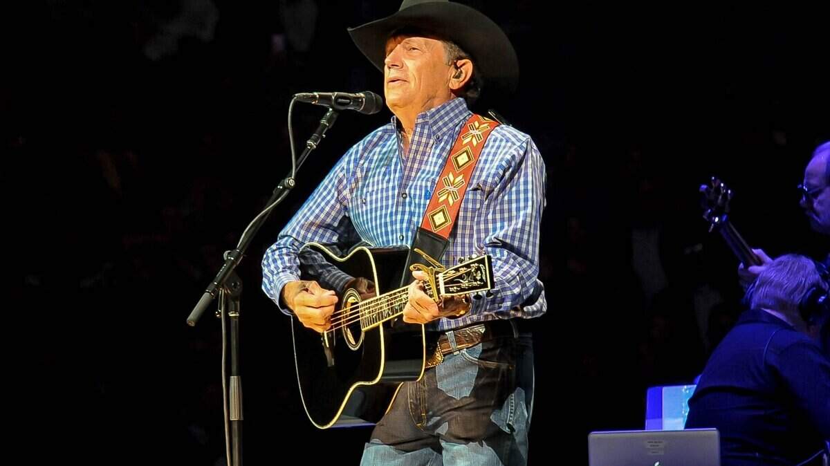 Country music legend George Strait will play Nov. 18 and 19 at Dickies Arena.