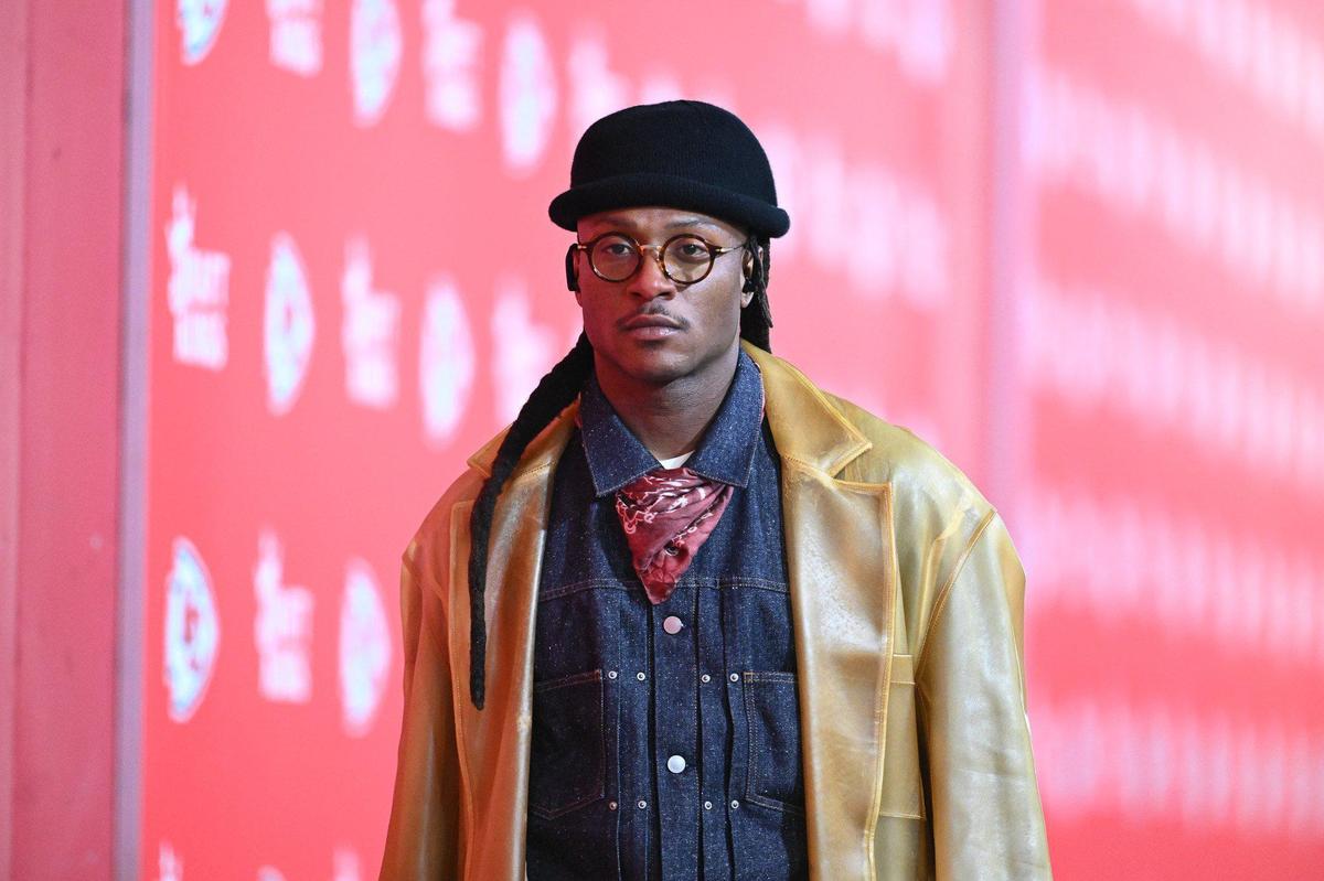 Kansas City Chiefs wide receiver DeAndre Hopkins arrives before the AFC Divisional Round playoff game on Saturday, Jan. 18, 2025, at GEHA Field at Arrowhead Stadium.