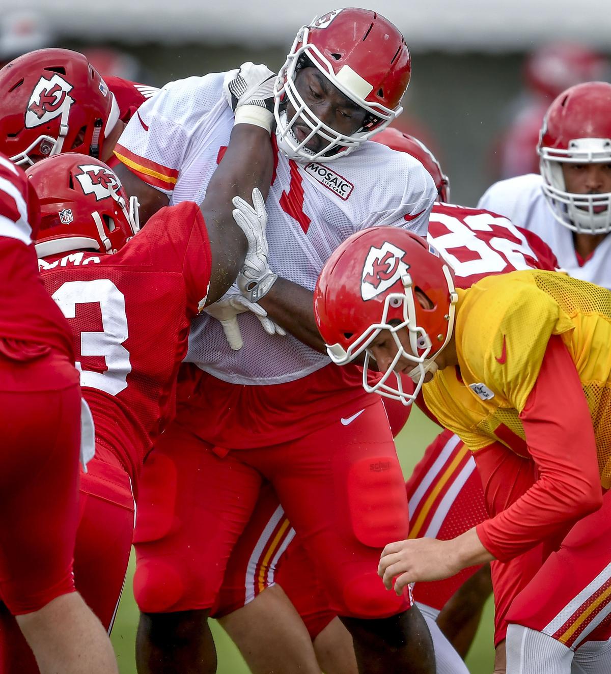 Derrick Nnadi is just a rookie, but he arrived in Kansas City with a reputation of being an extremely strong human being.