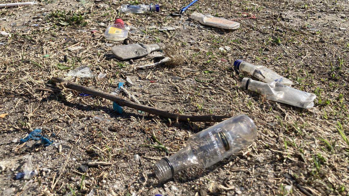 KC to decide mini liquor bottle ban to decrease crime. Does research back it up?