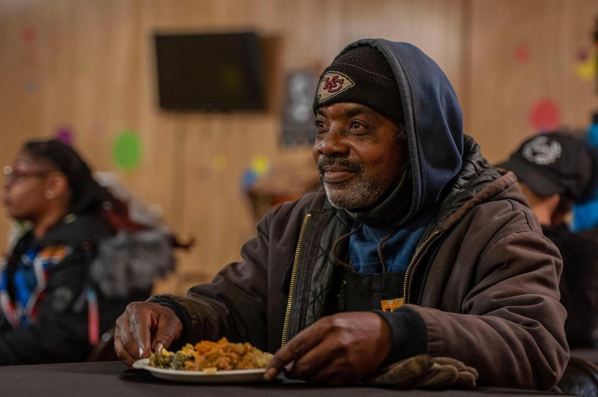 “I didn’t know they would be doing all this. I am​ thankful. Everything looks real good,” Dan Askew said before receiving his Thanksgiving plate.