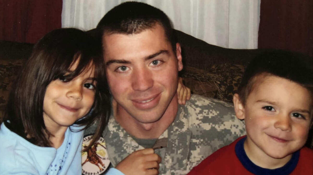 Megan and Tyler Kelley with their father, Matthew.