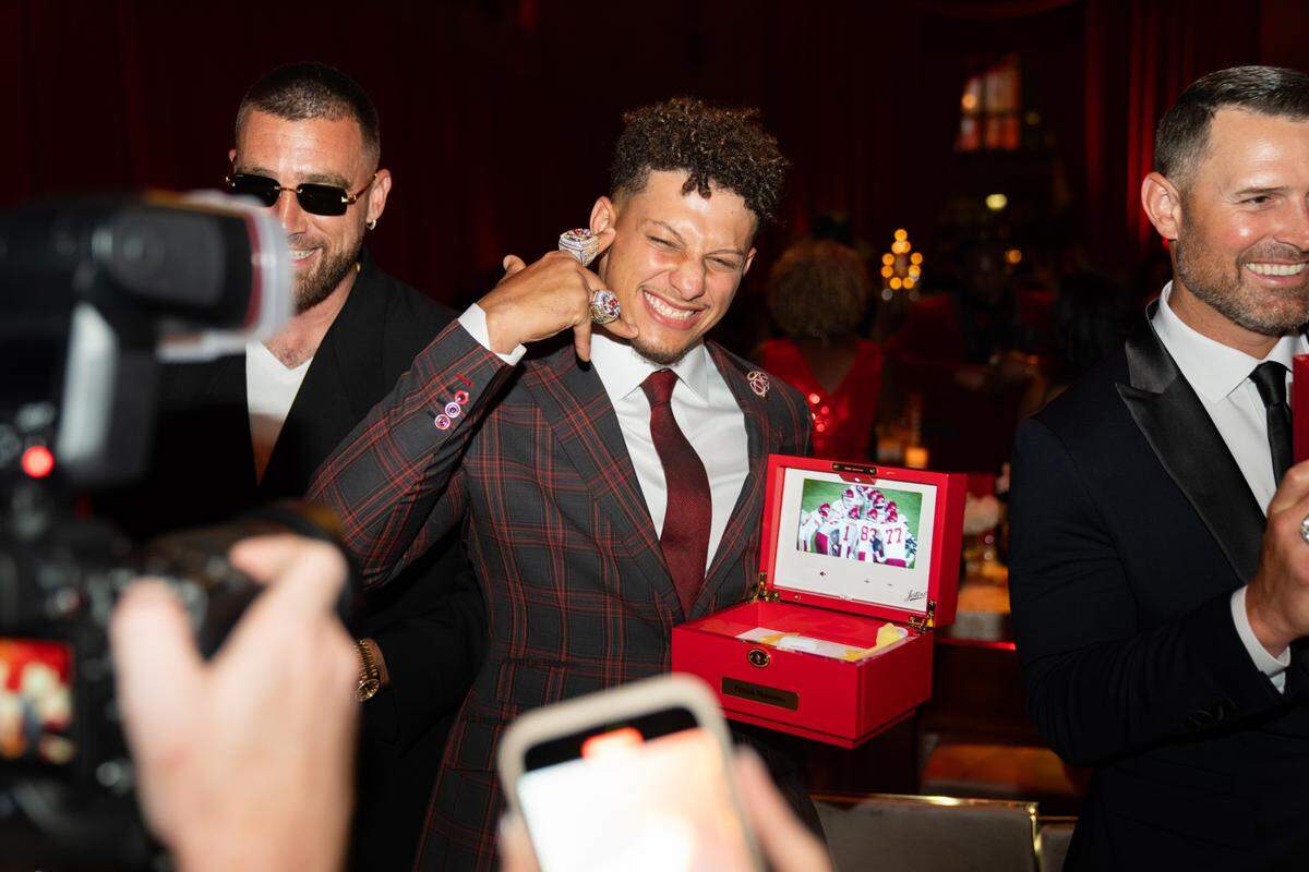 Chiefs quarterback Patrick Mahomes used this photo to destroy the Bengals’ Ja’Marr Chase.