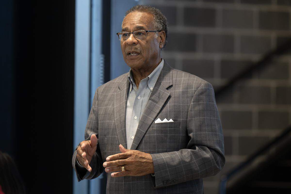 Rep. Emanuel Cleaver speaks during a meeting of the Advisory Committee for the 18th and Vine Streetcar Expansion at Zhou B Art Center Kansas City on Monday, Sept. 22, 2025.